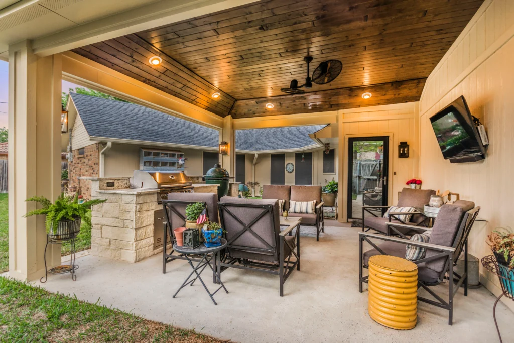 Patio Cover and Outdoor Kitchen in Grand Prairie