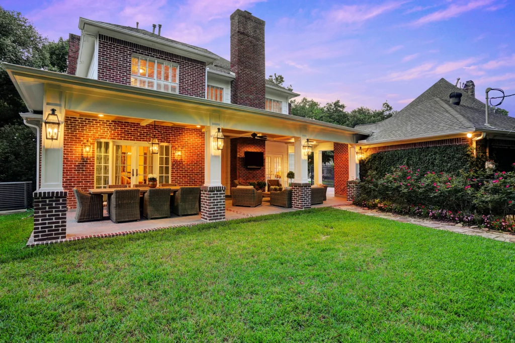 Traditional Patio Cover – Spring Valley, Houston